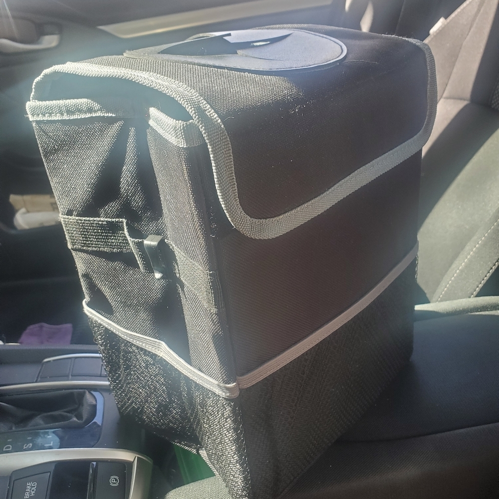 Car garbage box with strap